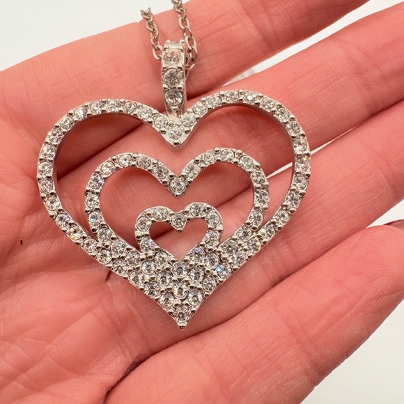 Vintage Nolan Miller Glamour Collection triple heart pendant necklace - Picture 6 of 7